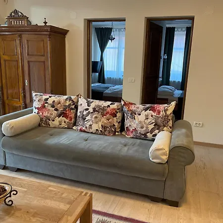 Апартаменти Cozy Брашов